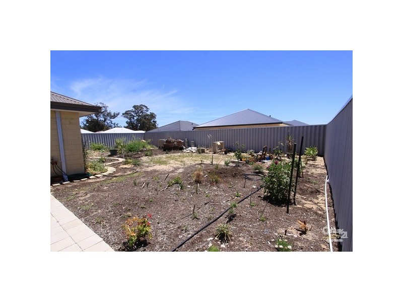 6 Frollet Way, Dalyellup WA 6230