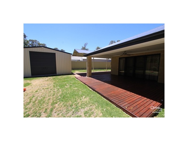 4 Jade Crescent, Dalyellup WA 6230