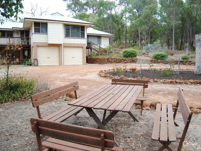 9 Wildflower Way, Leschenault WA 6233