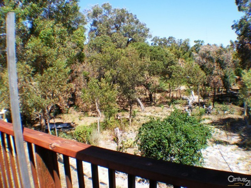 9 Wildflower Way, Leschenault WA 6233