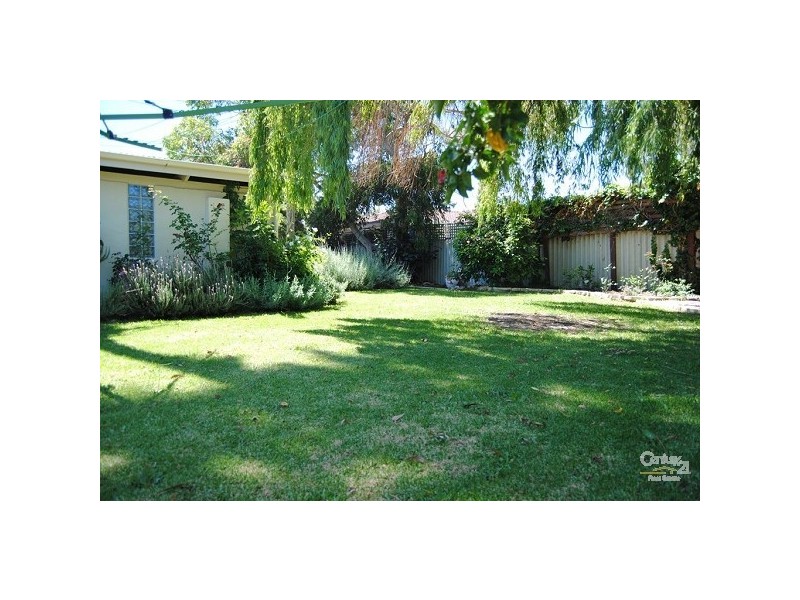 4 Dixon Street, Bunbury WA 6230