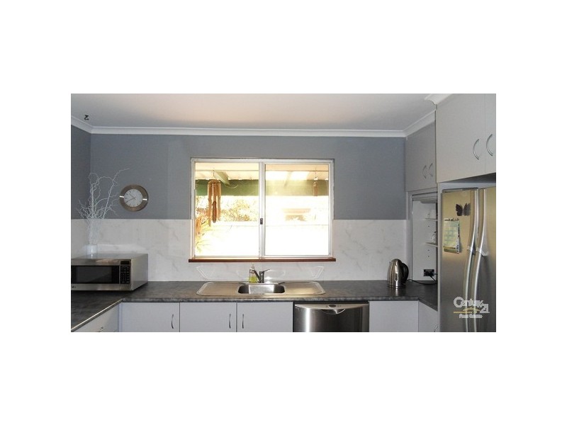 285 Ocean Drive, Withers WA 6230