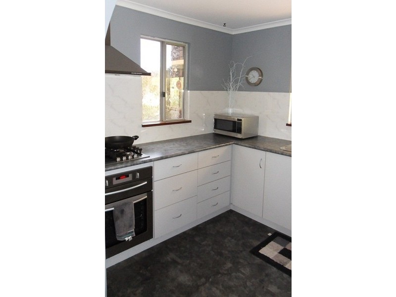 285 Ocean Drive, Withers WA 6230