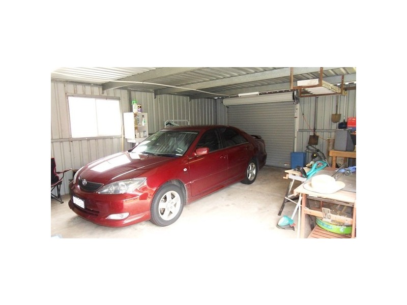 285 Ocean Drive, Withers WA 6230