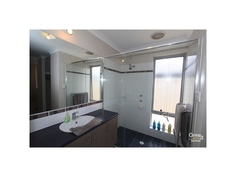 29 Milesi Bend, Dalyellup WA 6230