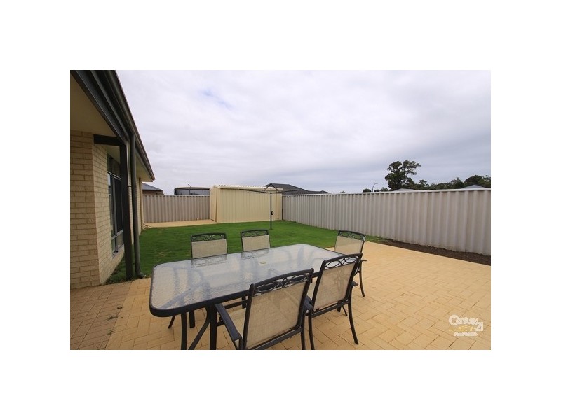 29 Milesi Bend, Dalyellup WA 6230