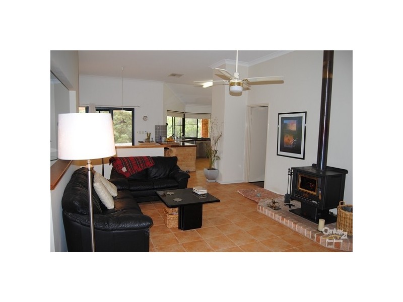 5 Grey Court, Leschenault WA 6233