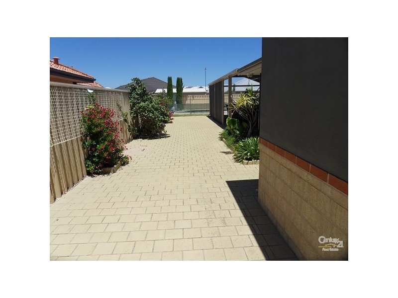 45 Daablone Vista, Dalyellup WA 6230