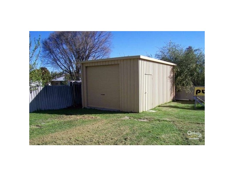 11 Cable Street, Collie WA 6225