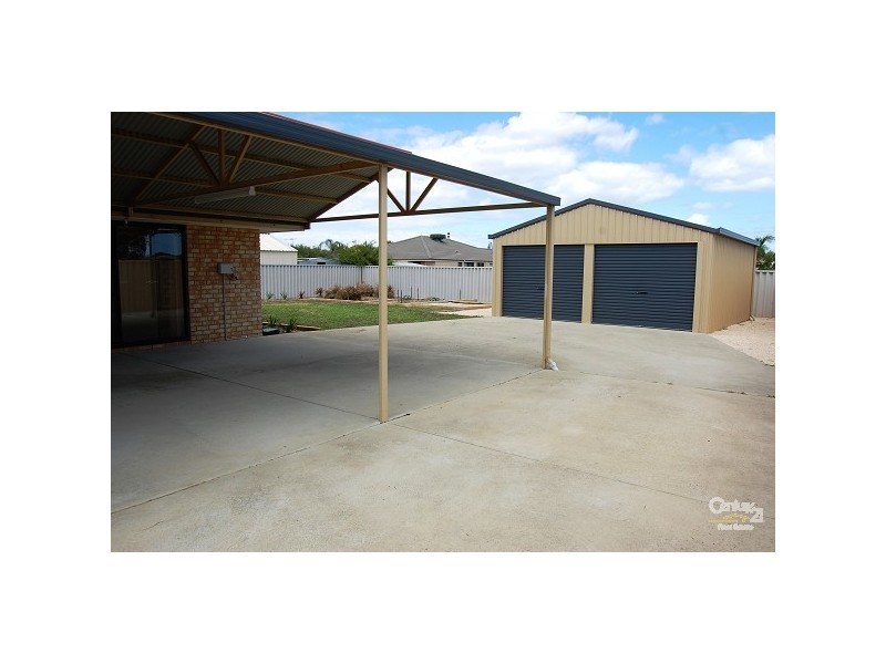 9 Deakin Elbow, Eaton WA 6232