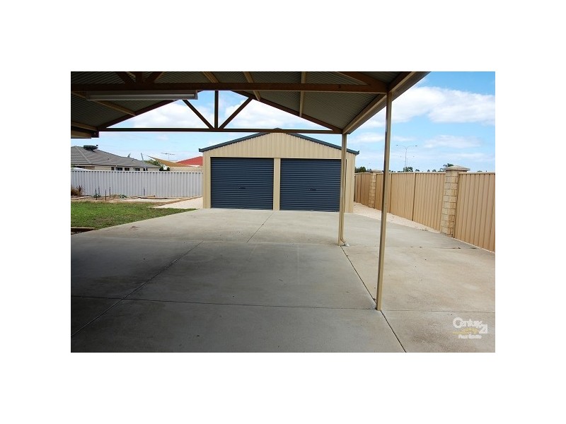 9 Deakin Elbow, Eaton WA 6232