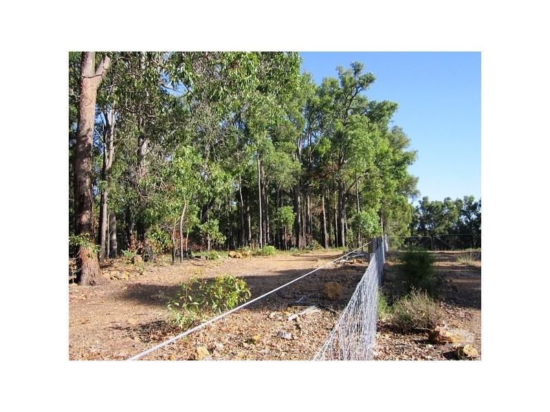 92 Johns Road, Collie WA 6225