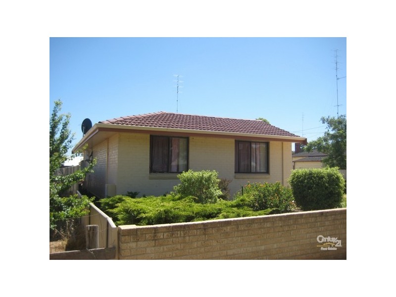 8 King Street, Harvey WA 6220