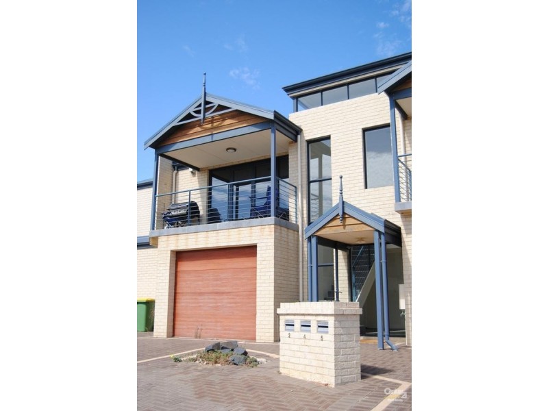 4/1 Baudin Terrace, Bunbury WA 6230