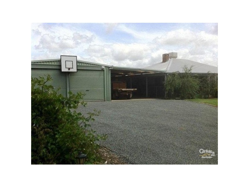 209 Clifton Road, Yarloop WA 6218