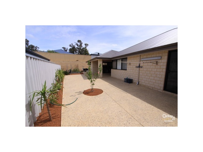 22 Diamond Street, Dalyellup WA 6230