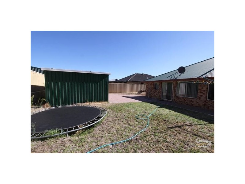 1 Coojong Road, Dalyellup WA 6230
