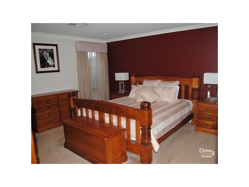 24 Thetis Link, Dalyellup WA 6230