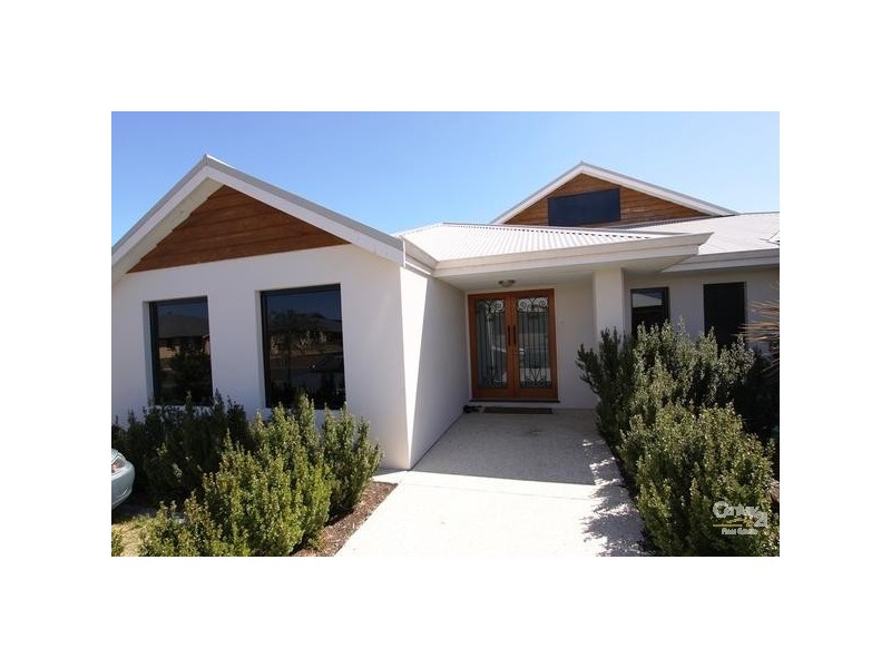 32 Nicolay Approach, Dalyellup WA 6230