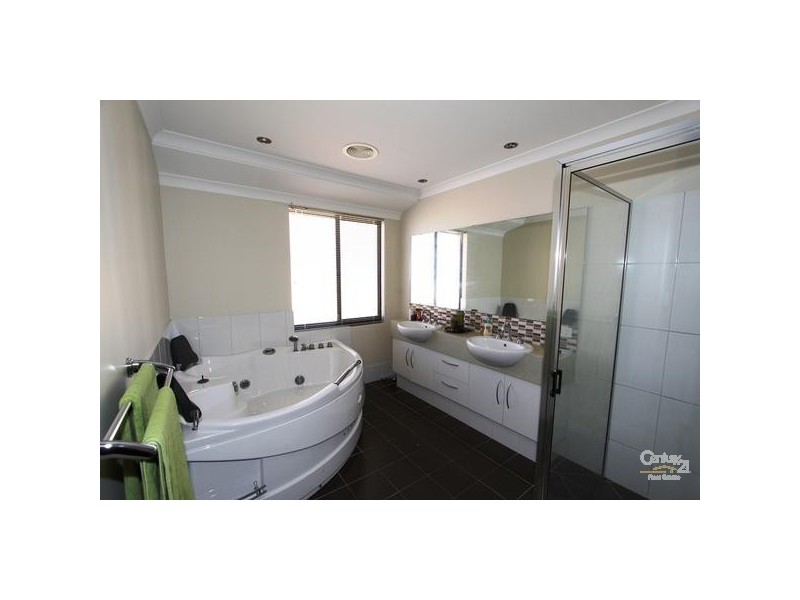 32 Nicolay Approach, Dalyellup WA 6230