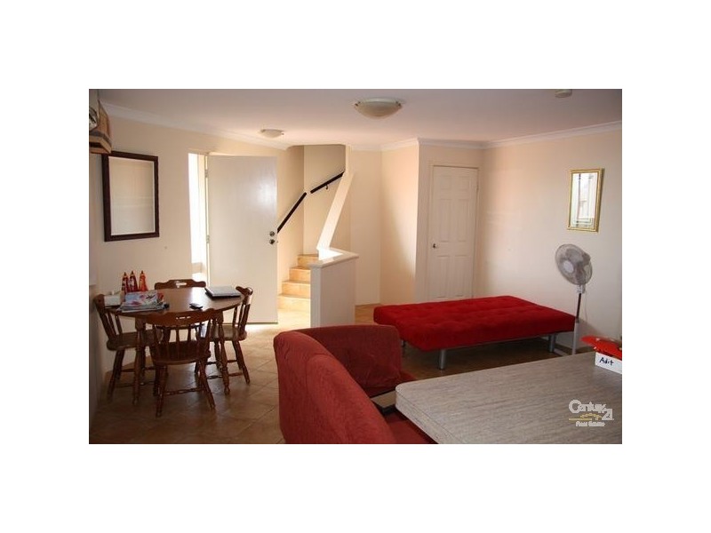 4/5 Wittenoom, Bunbury WA 6230