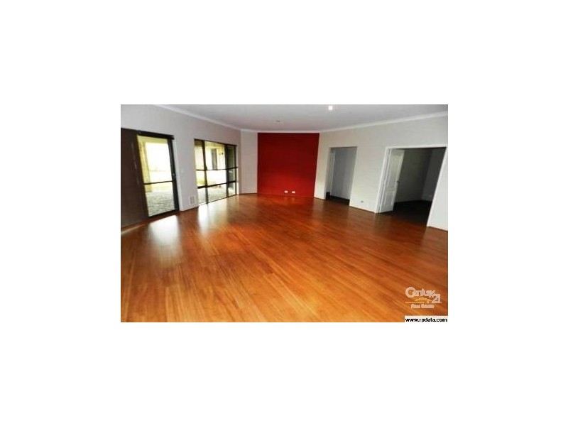 21 McMillan Drive, Dalyellup WA 6230