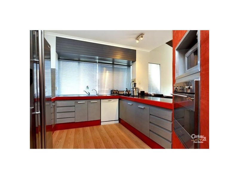 4 Portland Drive, Binningup WA 6233