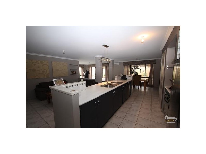 23 Blaxland Road, Dalyellup WA 6230