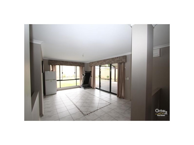 23 Blaxland Road, Dalyellup WA 6230