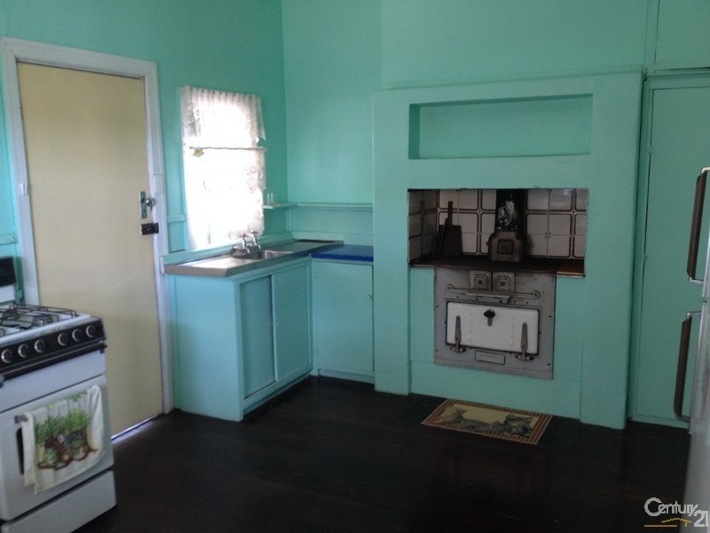 4 Paull Street, Collie WA 6225