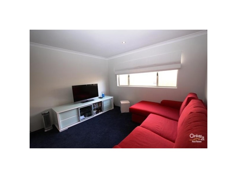 71 Maidment Parade, Dalyellup WA 6230