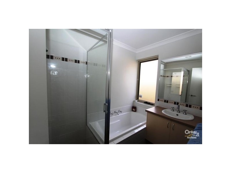 71 Maidment Parade, Dalyellup WA 6230