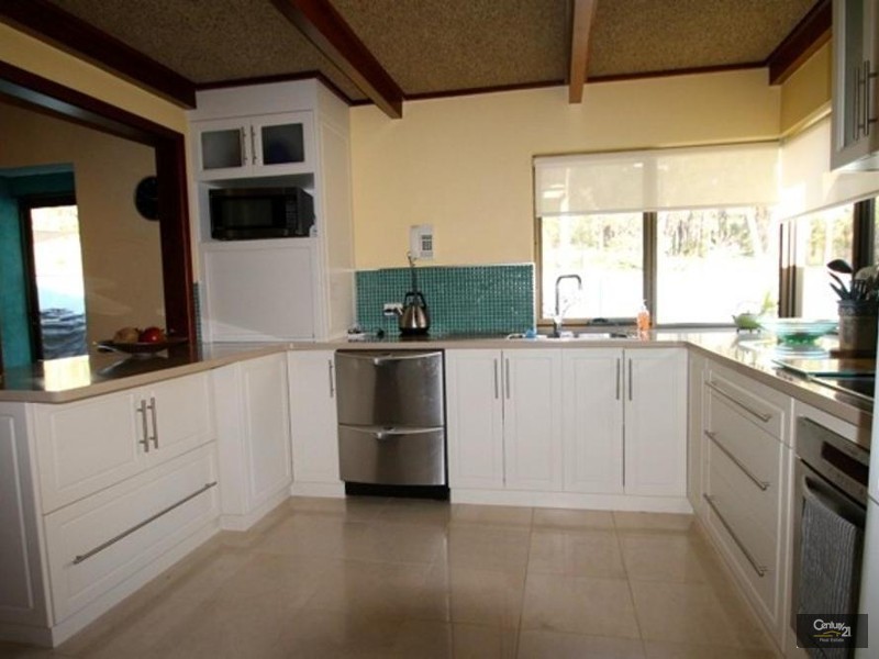 1 Hillside Road, Harvey WA 6220