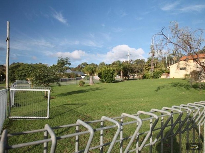 2 Greenfields Road, Harvey WA 6220