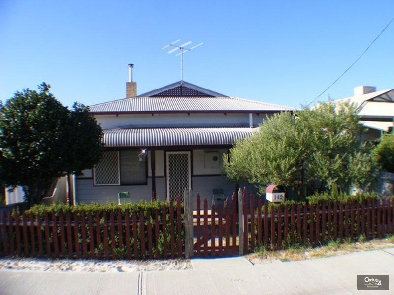 142 Wittenoom Street, Collie WA 6225