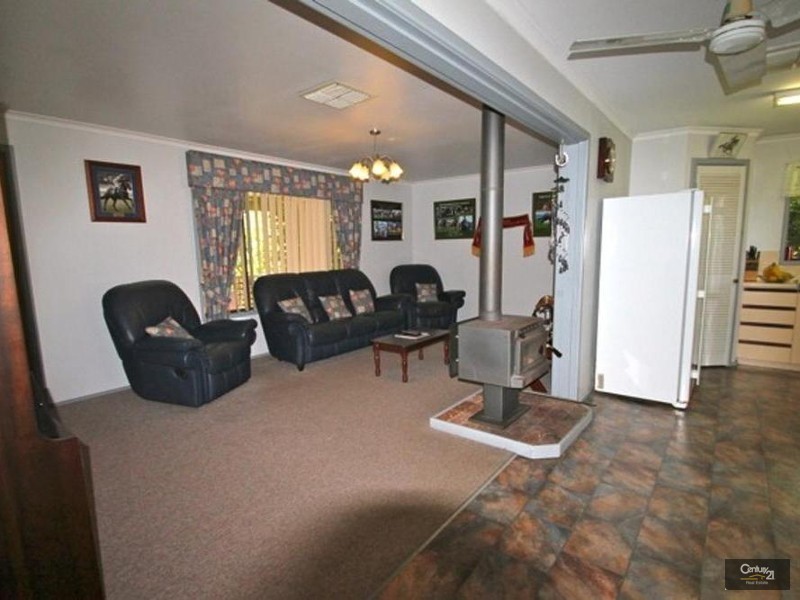 137 Hackett Street, Cookernup WA 6220