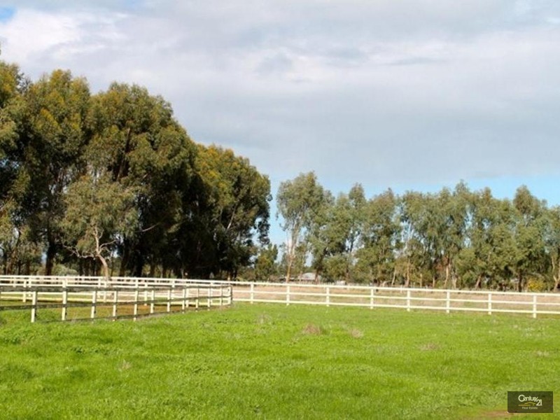 137 Hackett Street, Cookernup WA 6220