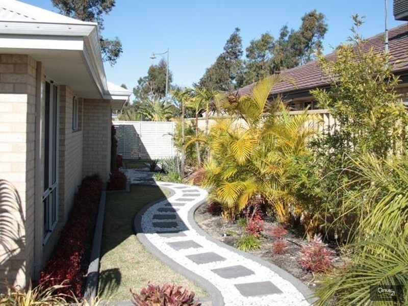5 Millbridge Boulevard, Millbridge WA 6232