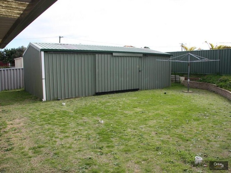 28 Hewison Street, Withers WA 6230