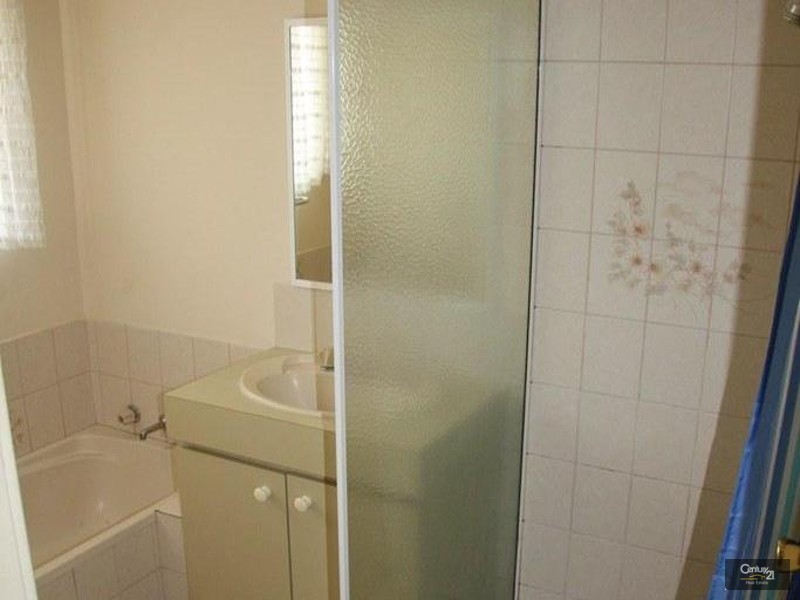 28 Hewison Street, Withers WA 6230