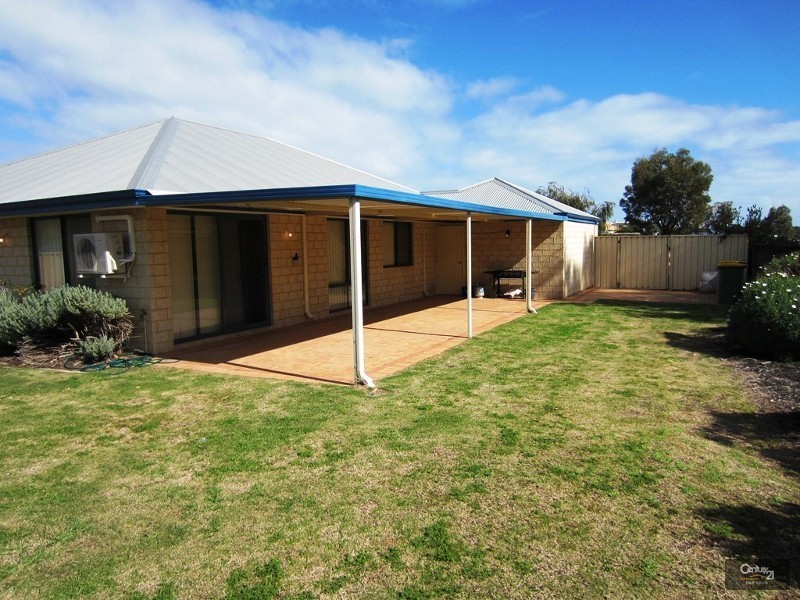 1 Modong Street, Dalyellup WA 6230