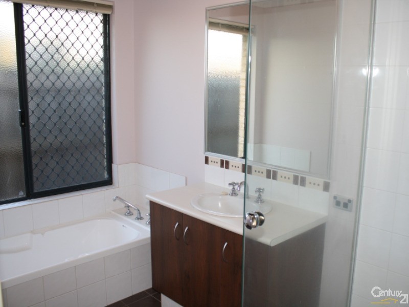 10 Sherwood Road, Australind WA 6233