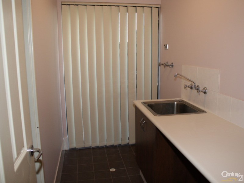 10 Sherwood Road, Australind WA 6233