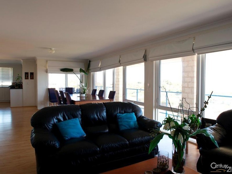 319 Norton Promenade, Dalyellup WA 6230