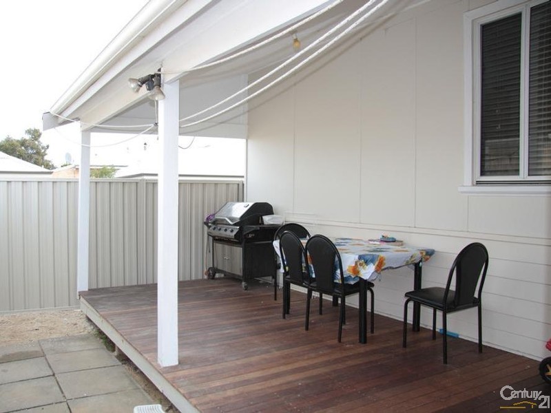 28A Lowe Street, Carey Park WA 6230