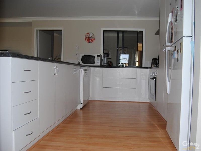 26 Lapwing Road, Dalyellup WA 6230