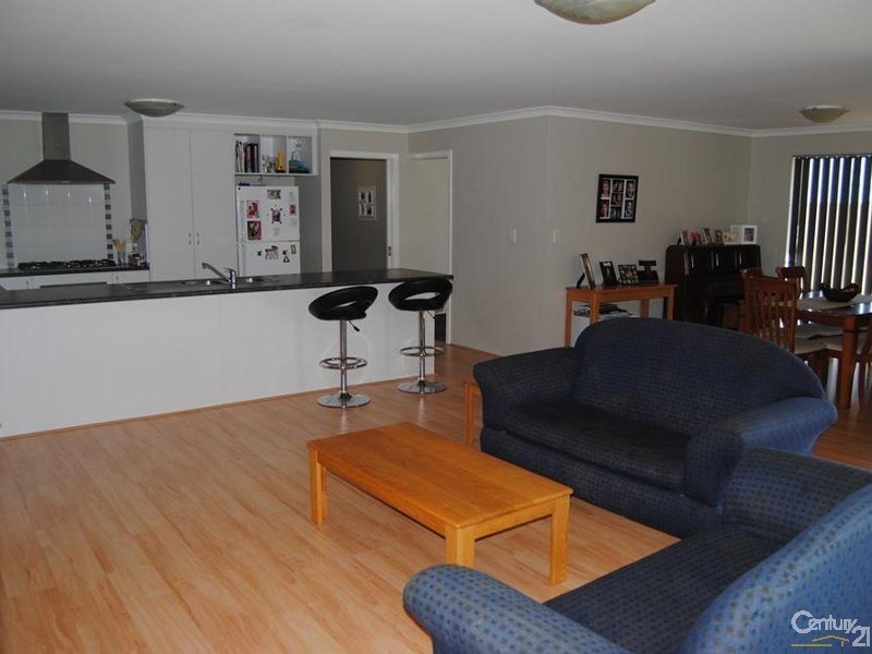 26 Lapwing Road, Dalyellup WA 6230