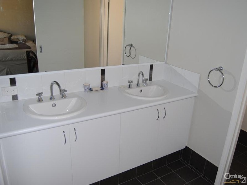 26 Lapwing Road, Dalyellup WA 6230