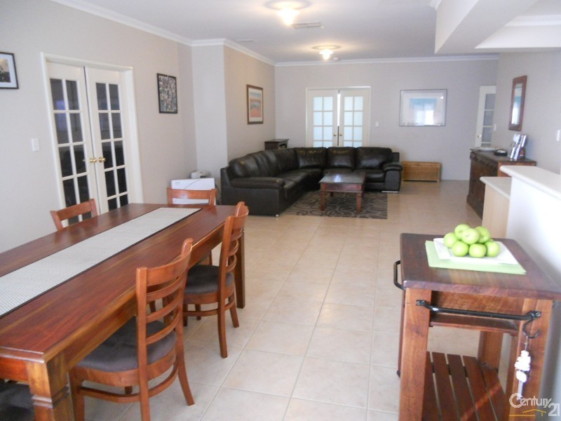 24 Mayne Way, Australind WA 6233