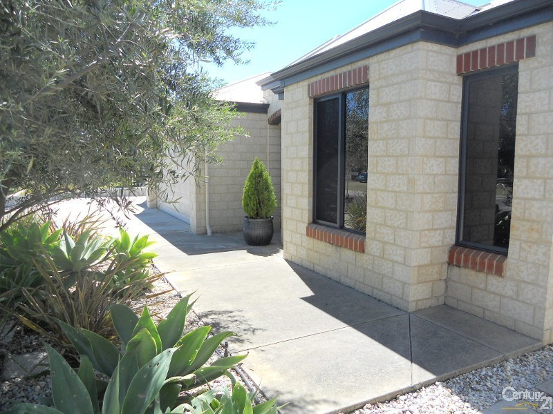 24 Mayne Way, Australind WA 6233